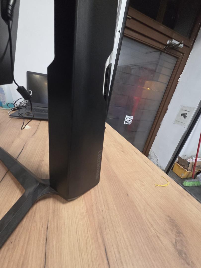 Monitor Gaming LG 24GN600-B 144Hz FHD image 3