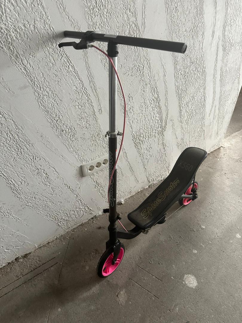 Trotineta X580 Series Space Scooter Negru