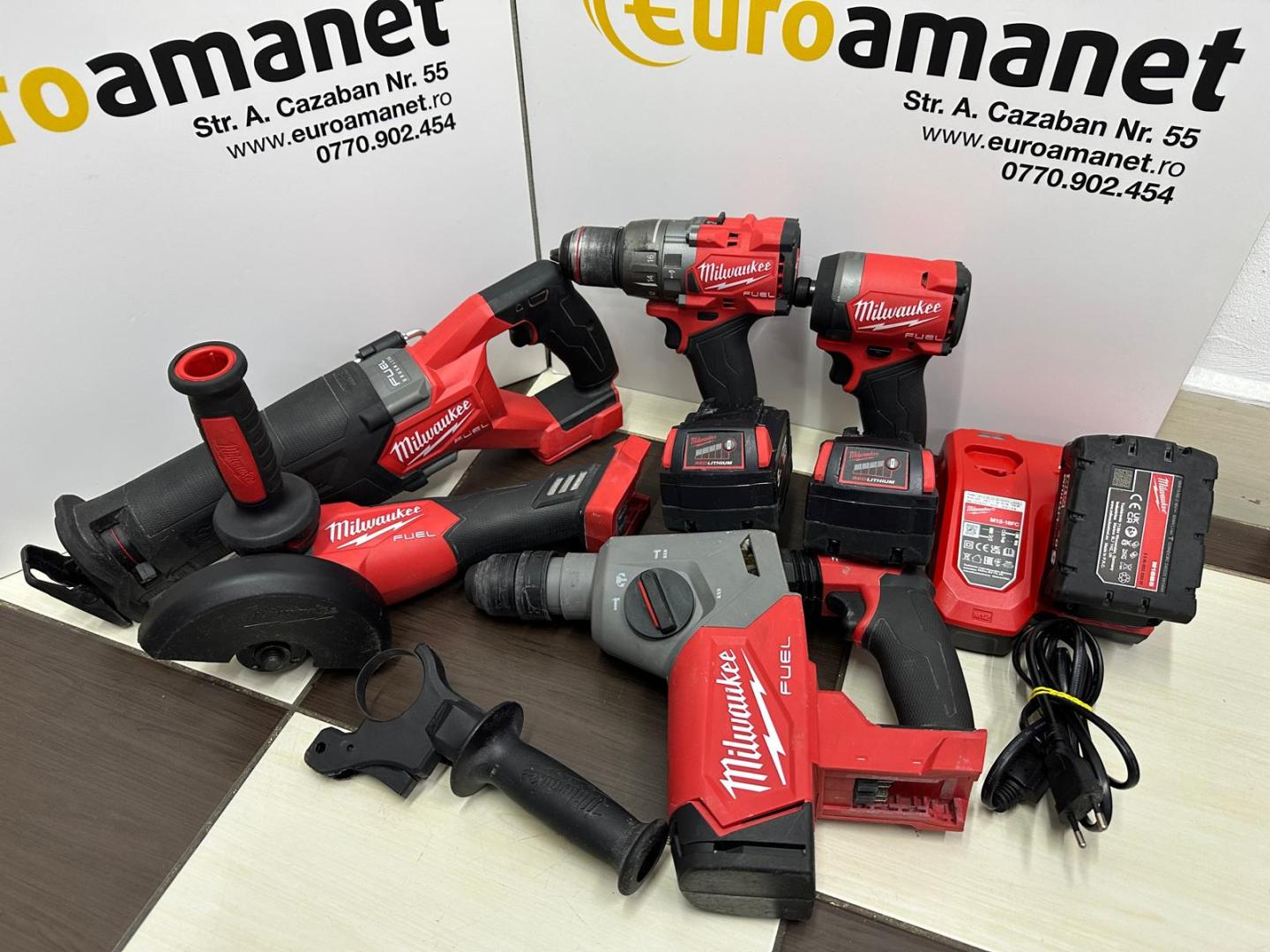 Set scule gaurire, insurubare si taiere Milwaukee M18