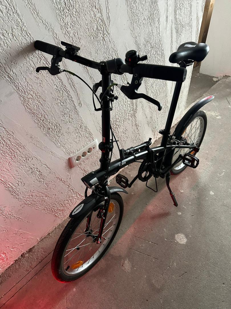 Bicicletă pliabilă Btwin 100 de 20 de inchi - Neagră