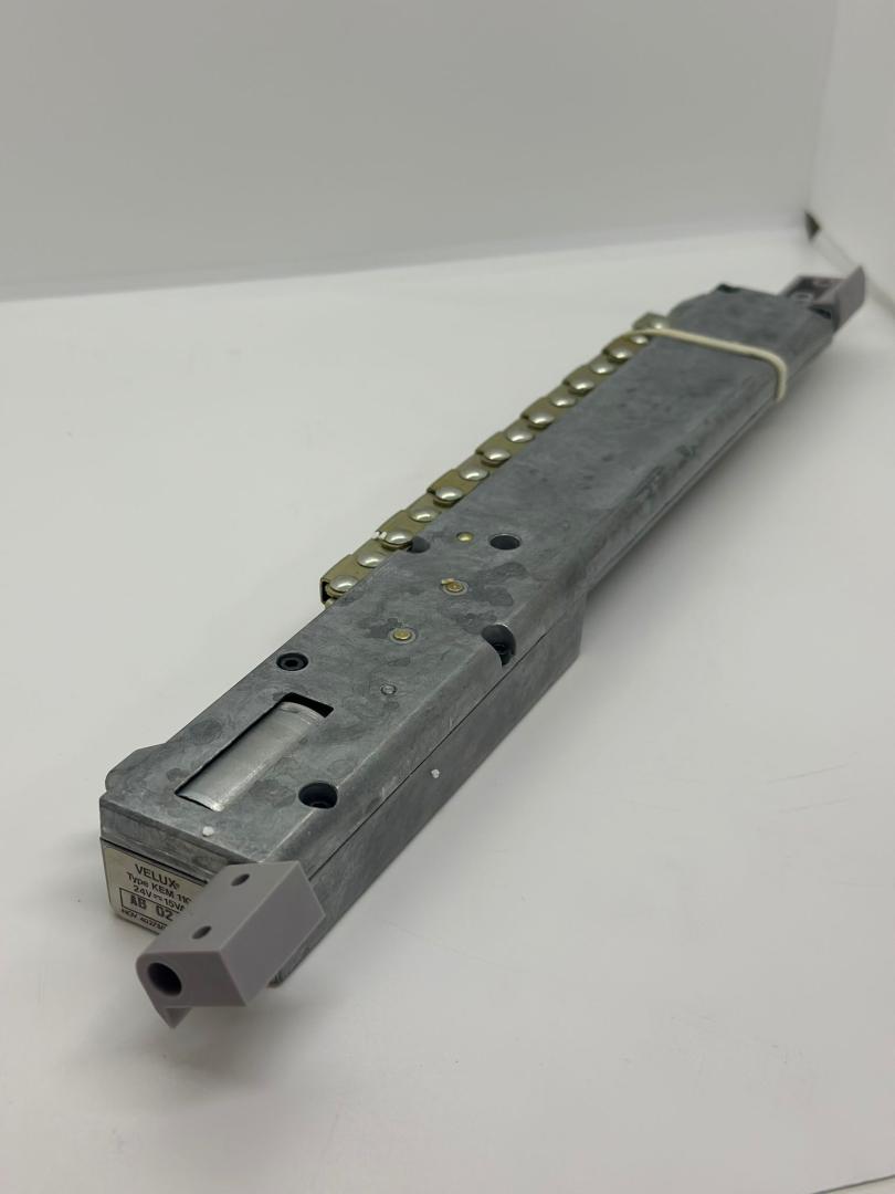 Operator electric geamuri Velux KEM 110 image 4