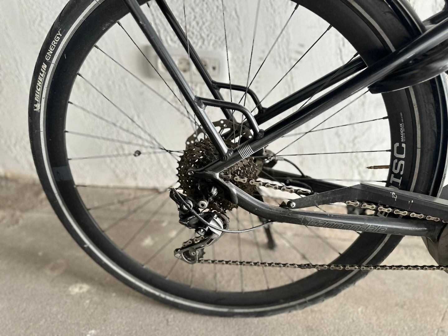 Bicicleta Electrica Dama Cannondale  image 2