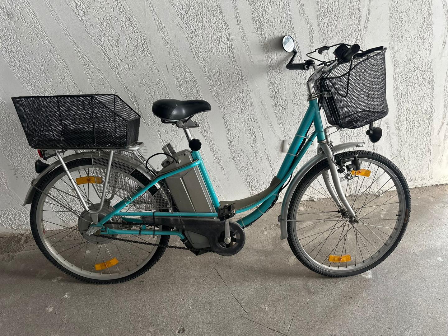 Bicicleta Electrica Dama, 26"