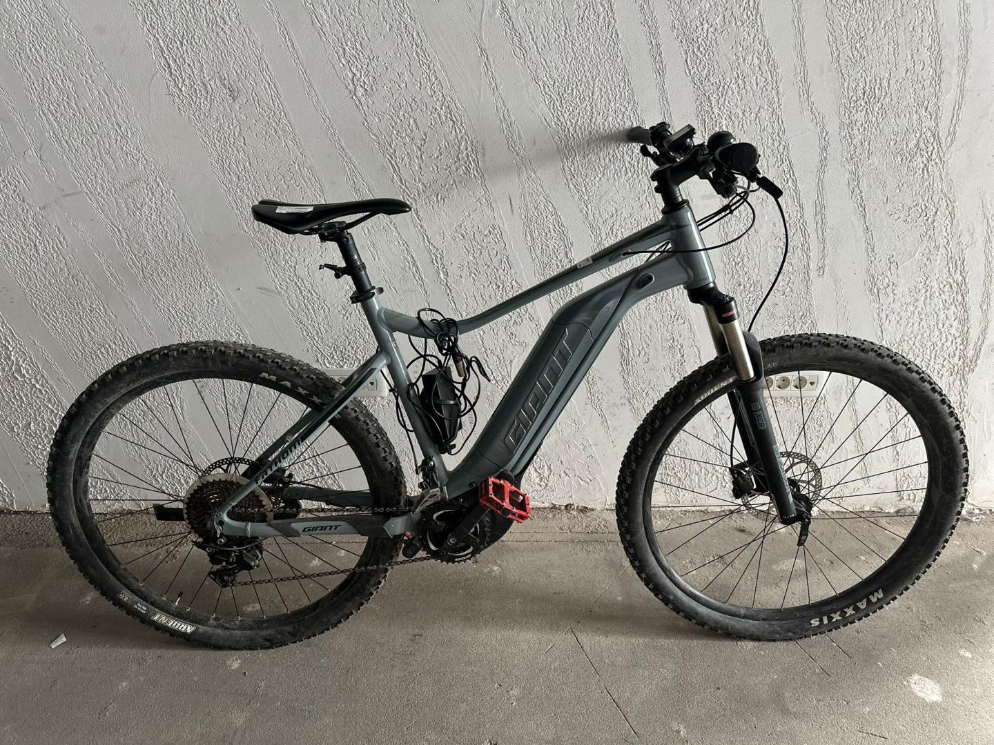 Bicicleta Electrica Giant Fathom, 29"