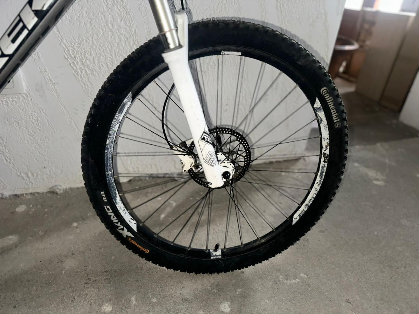 Bicicleta Trek, 27.5" image 3