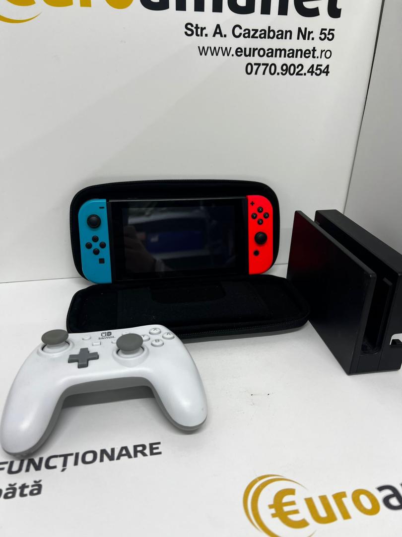 Consola Nintendo Switch (With Neon Red & Neon Blue JOY-CONS) image 1