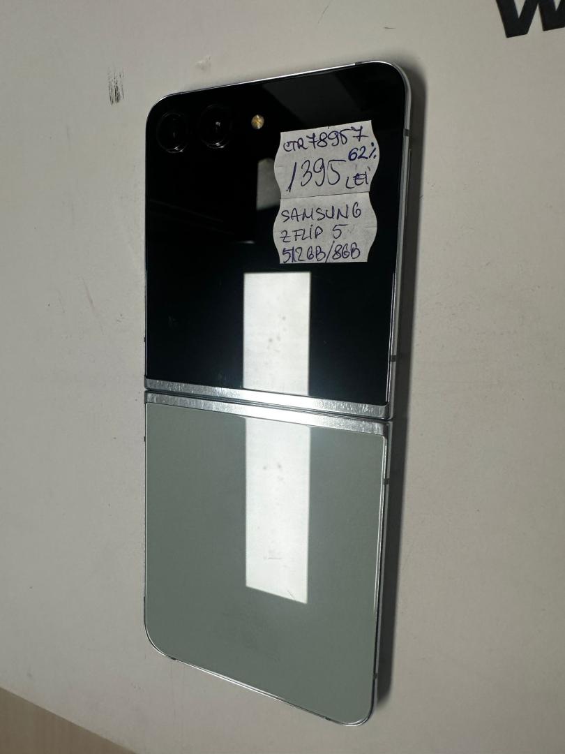 Samsung Galaxy Z Flip 5, 512GB, 8GB RAM, 62% image 1