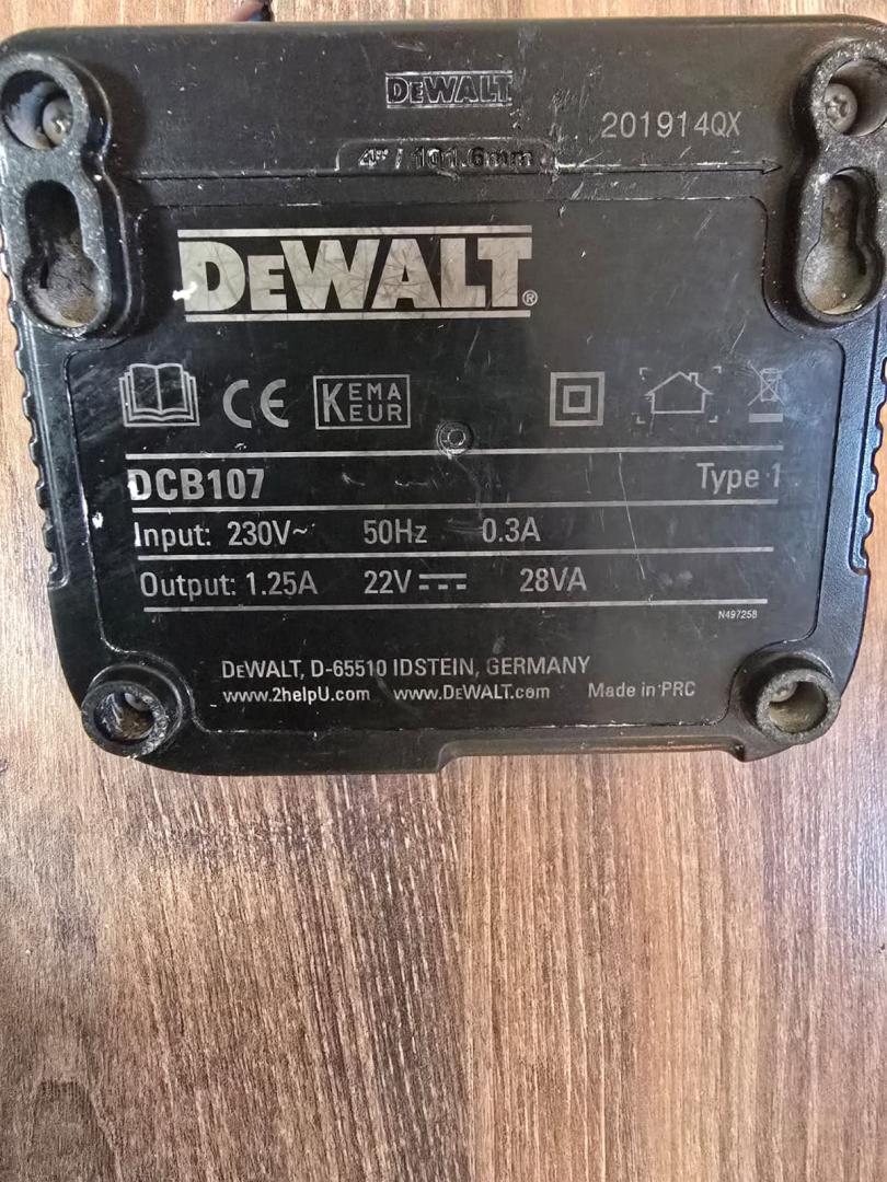 Laser DeWalt DCE089D1G-QW multiliniar 12V verde image 4