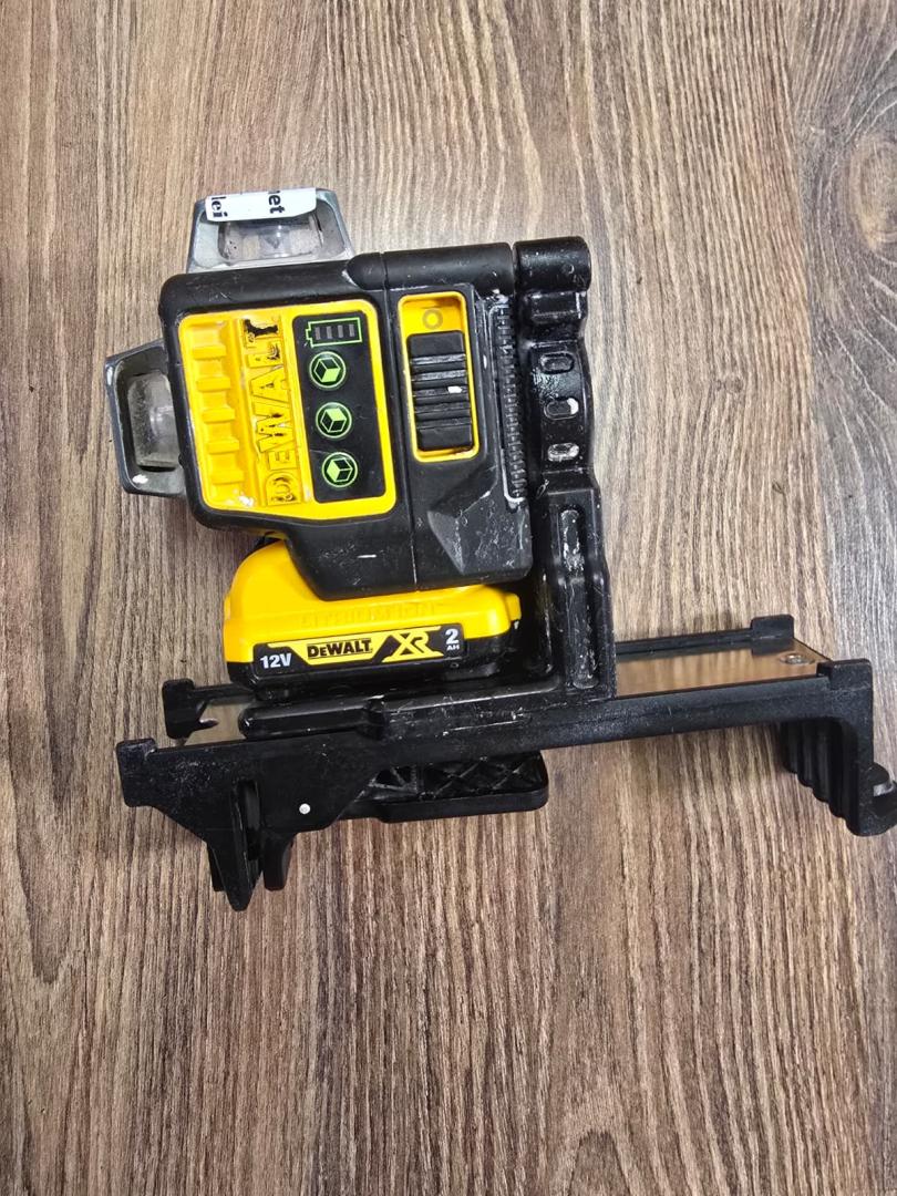 Laser DeWalt DCE089D1G-QW multiliniar 12V verde image 7