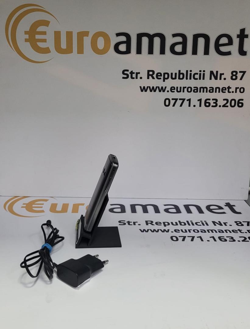 ccTelefon mobil Samsung S5611, cu incarcator image 3