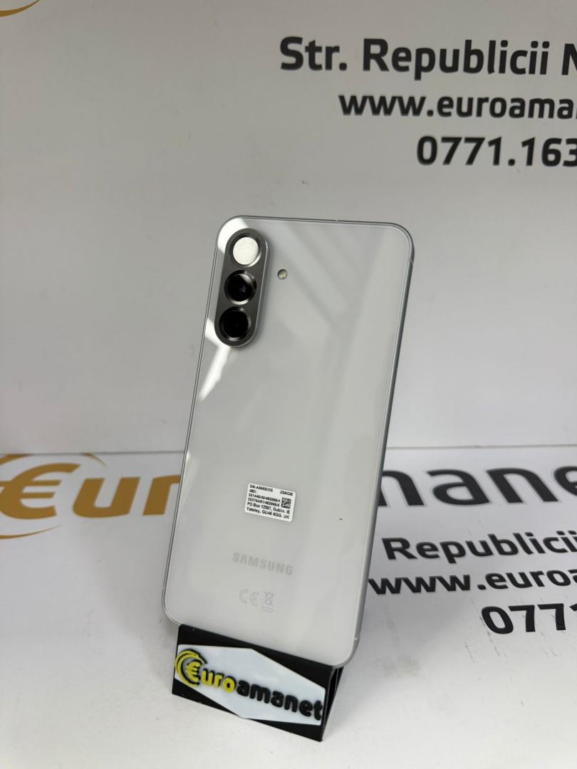 Telefon mobil Samsung Galaxy A56, Dual SIM, 8GB RAM, 256GB, 5G, Awesome LightGray image 2