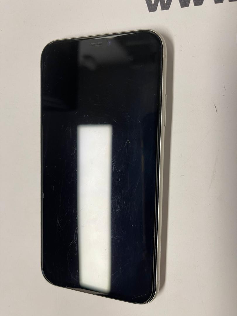 Iphone 11, 64GB, Bat.84% image 4