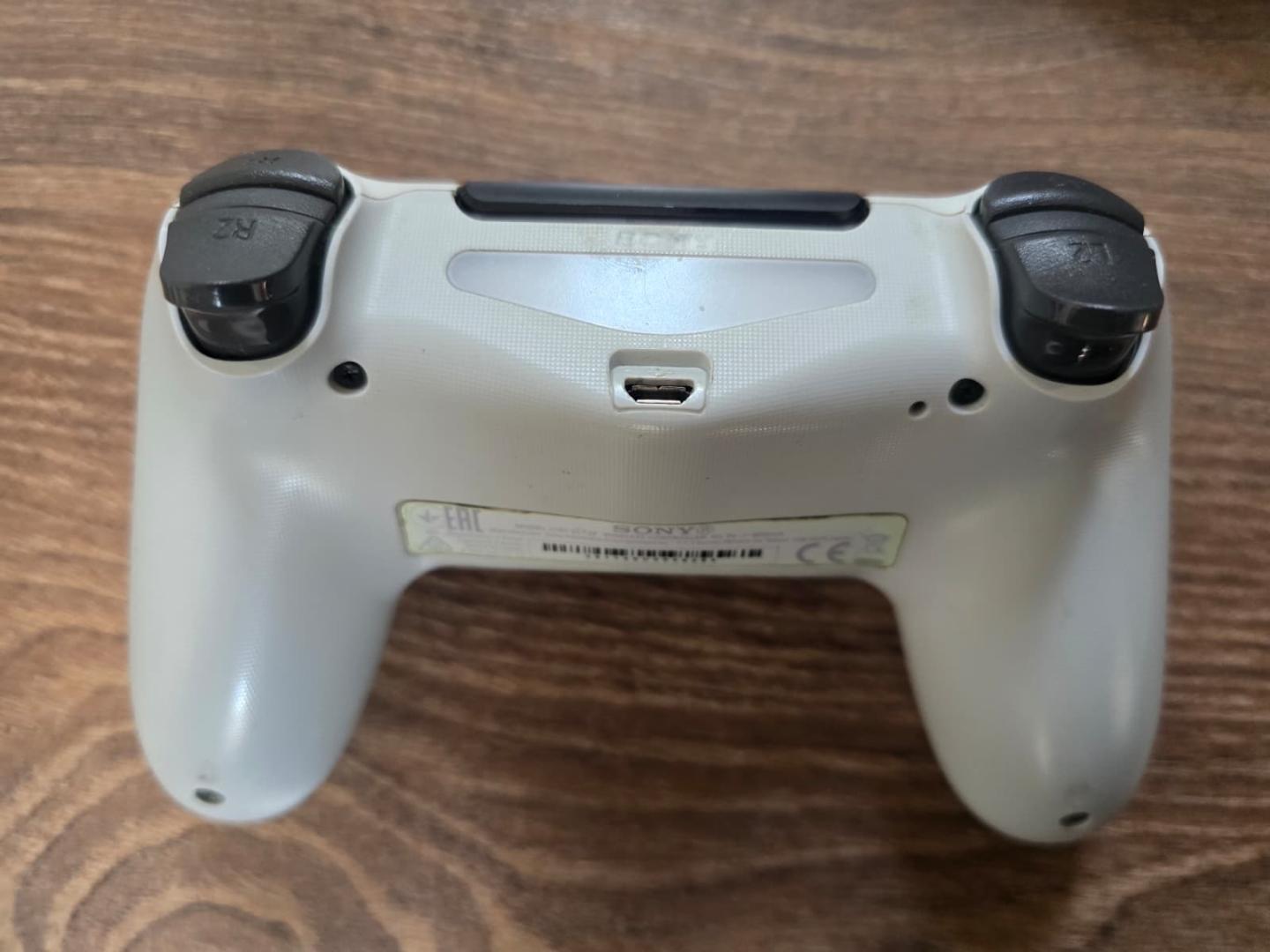 Consola Sony PlayStation 4 Slim Glacier White 500GB image 2