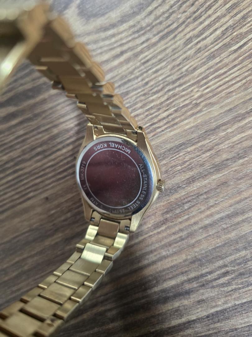 Michael Kors, Ceas din otel inoxidabil image 3