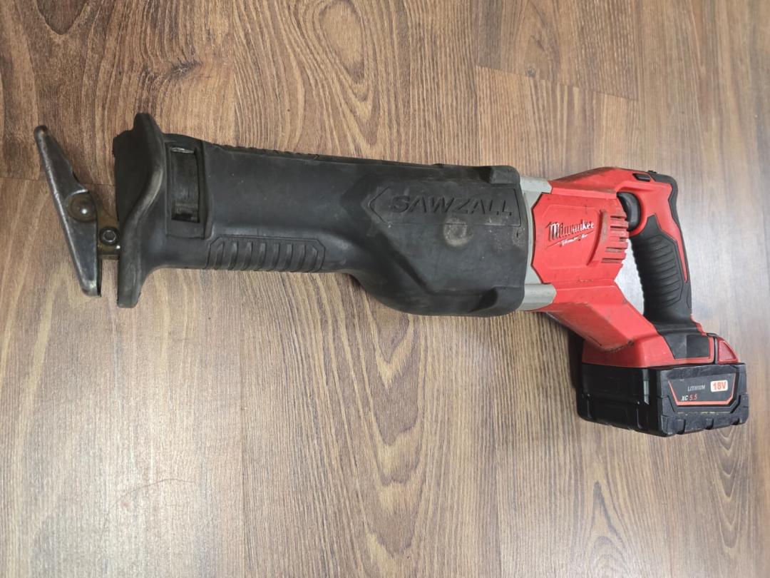 Fierastrau tip sabie, Milwaukee, Fara fir, 18 V image 4