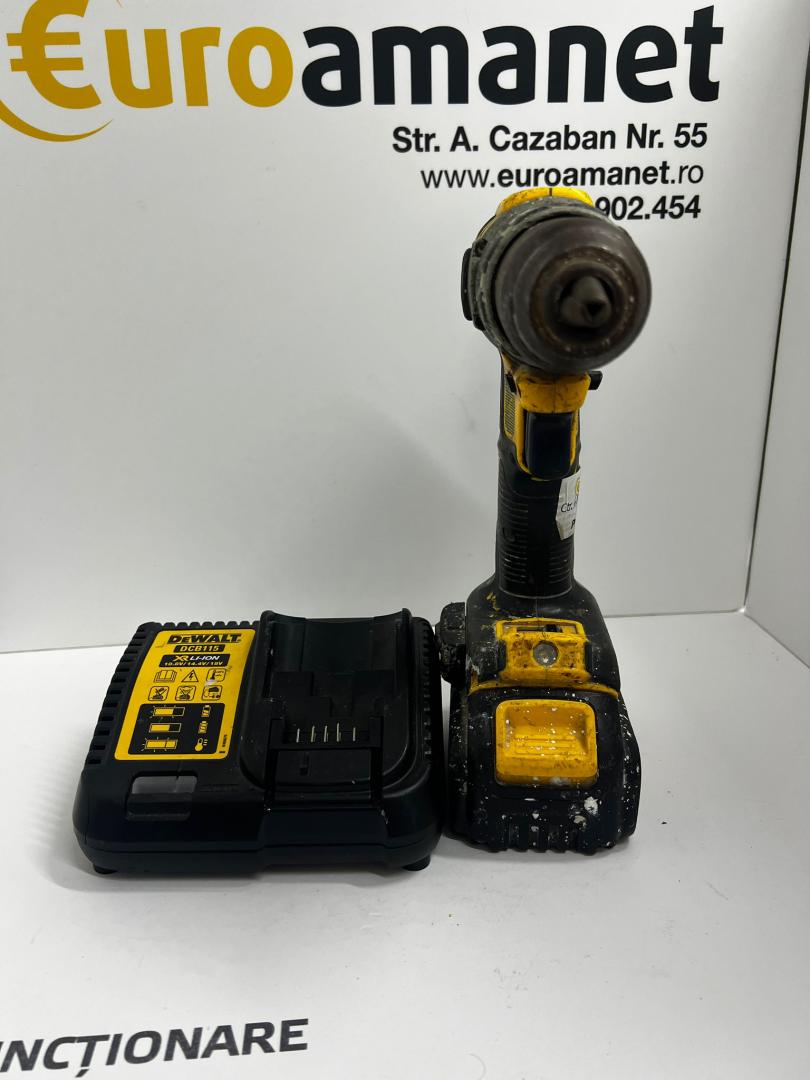 Masina de gaurit si insurubat DEWALT DCD796 cu acumulator si incarcator image 1