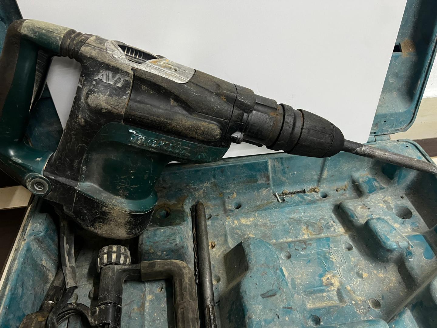 Ciocan demolator Makita HM0870C, 1100 W image 3
