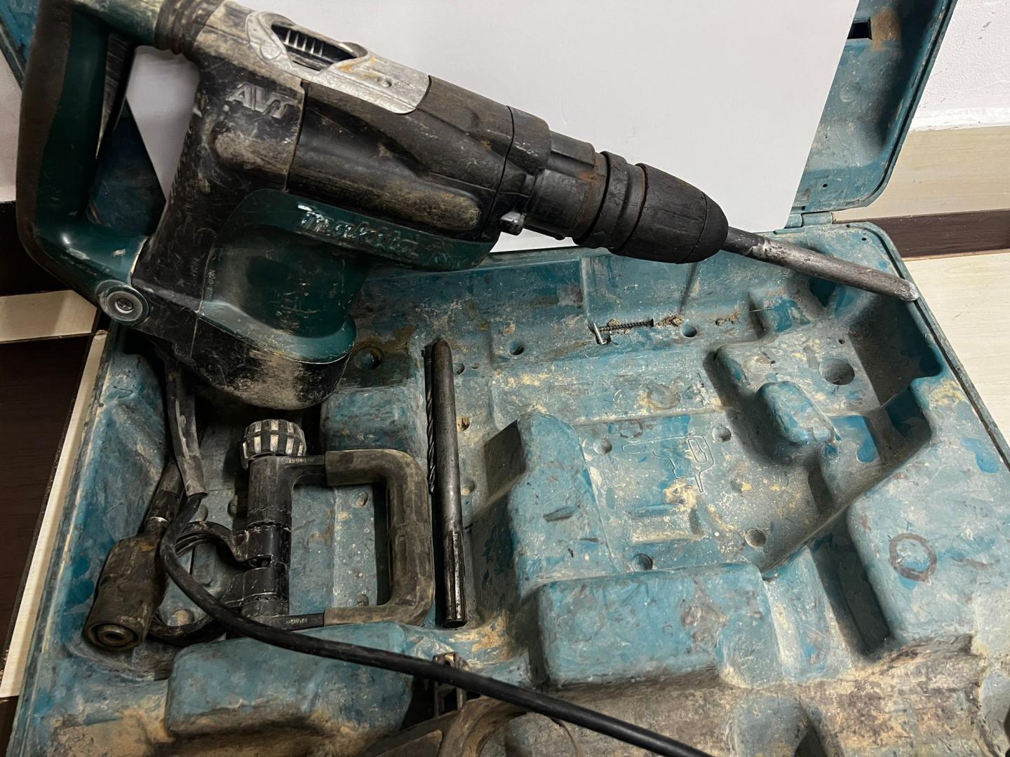 Ciocan demolator Makita HM0870C, 1100 W image 4