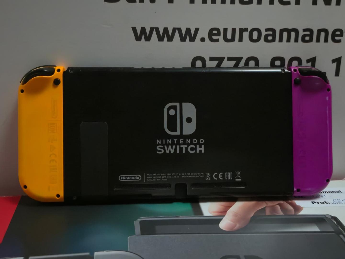 Consola NINTENDO SWITCH (WITH GREY JOY-CONS) image 1