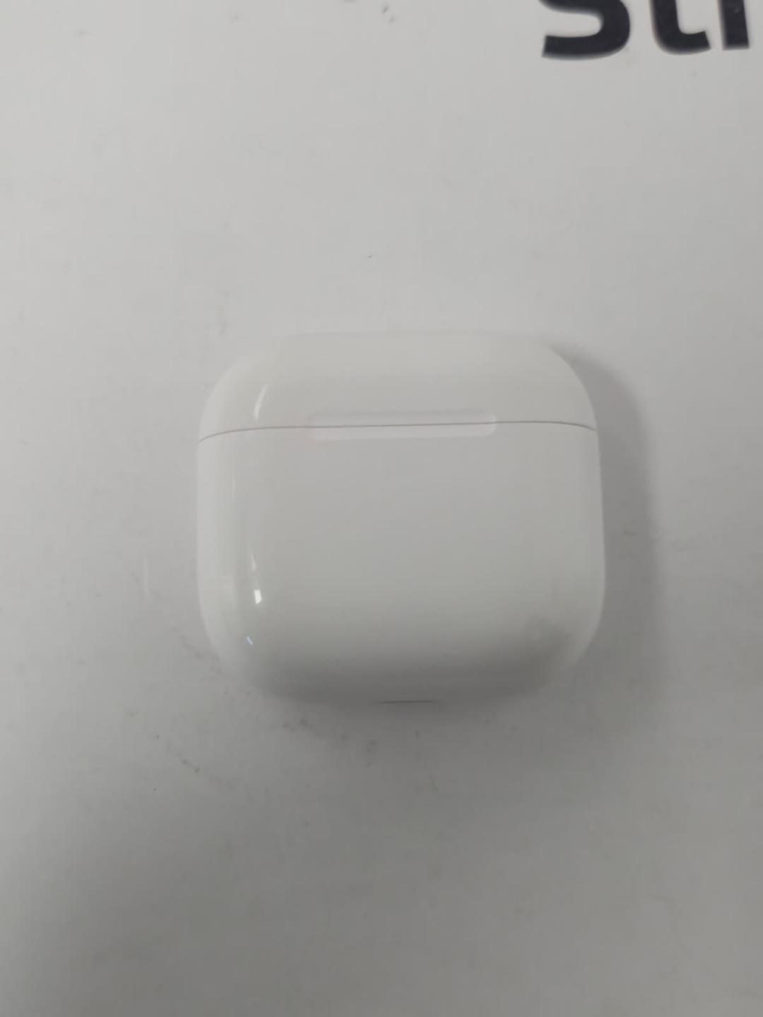 Casti Apple AirPods 4 image 2