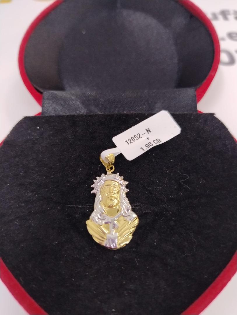 Medalion aur image 1