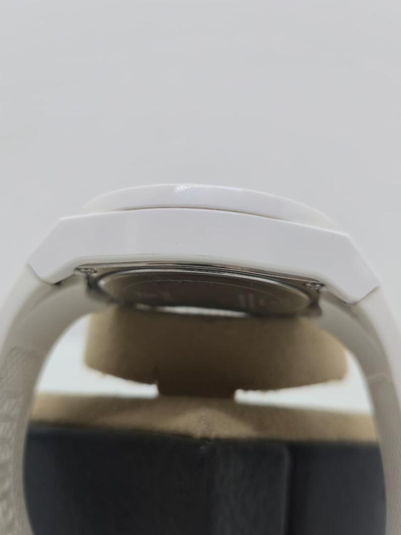 Ceas de dama Guess GW0255L1 cu curea din silicon alba image 2