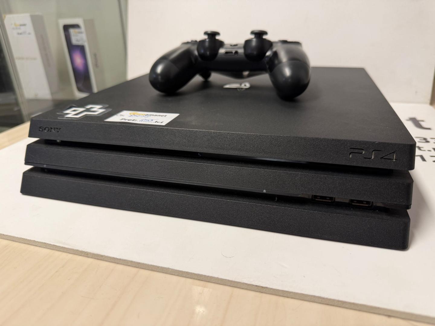 Consola Sony PlayStation 4 Pro, 1TB, Black image 2