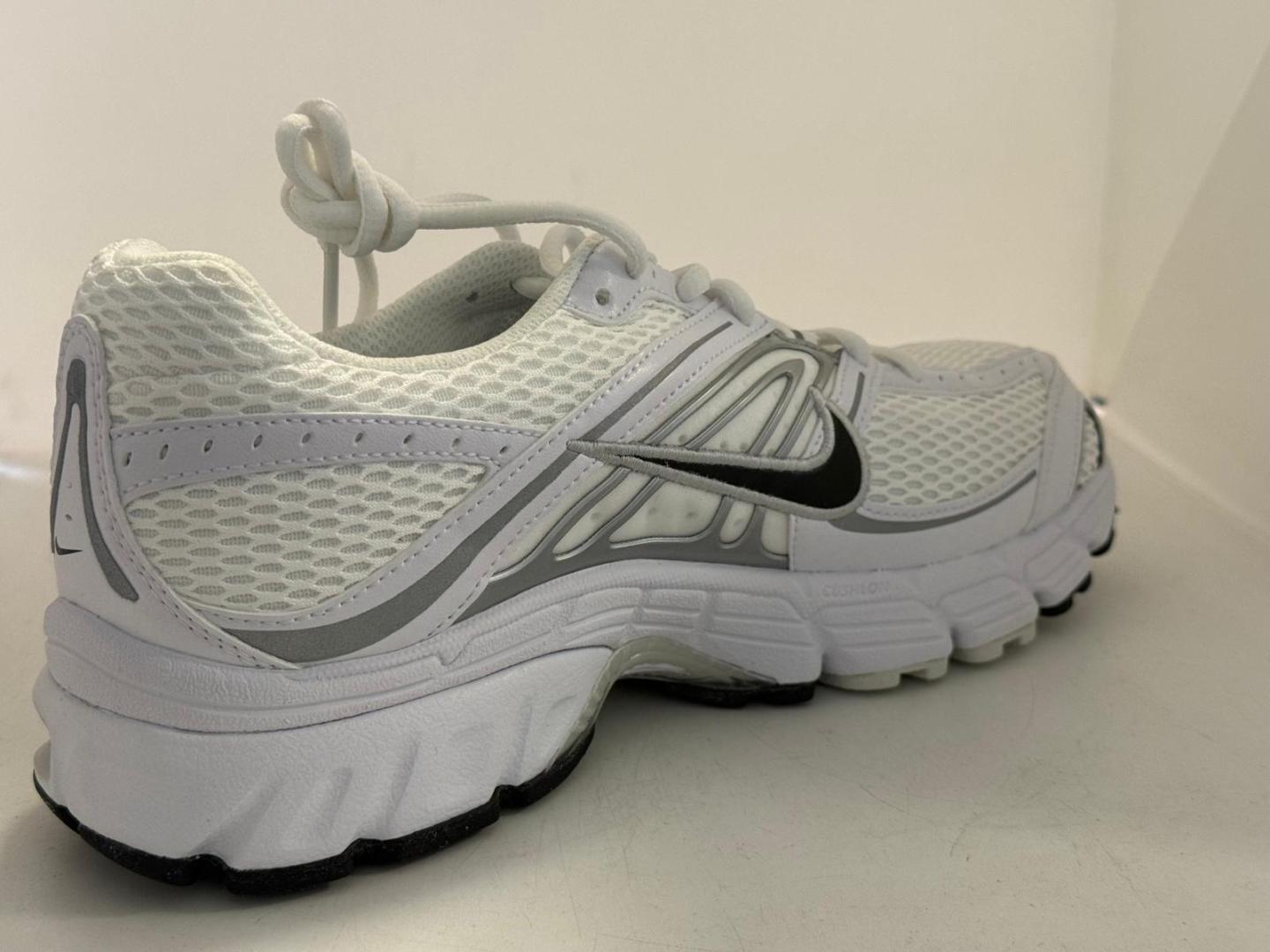 Pantofi Adidas AIR MAX MOTO 2K image 3