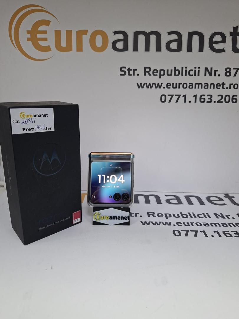Telefon mobil Motorola razr 40 ultra, Dual SIM, 8GB RAM, 256GB, 5G image 1