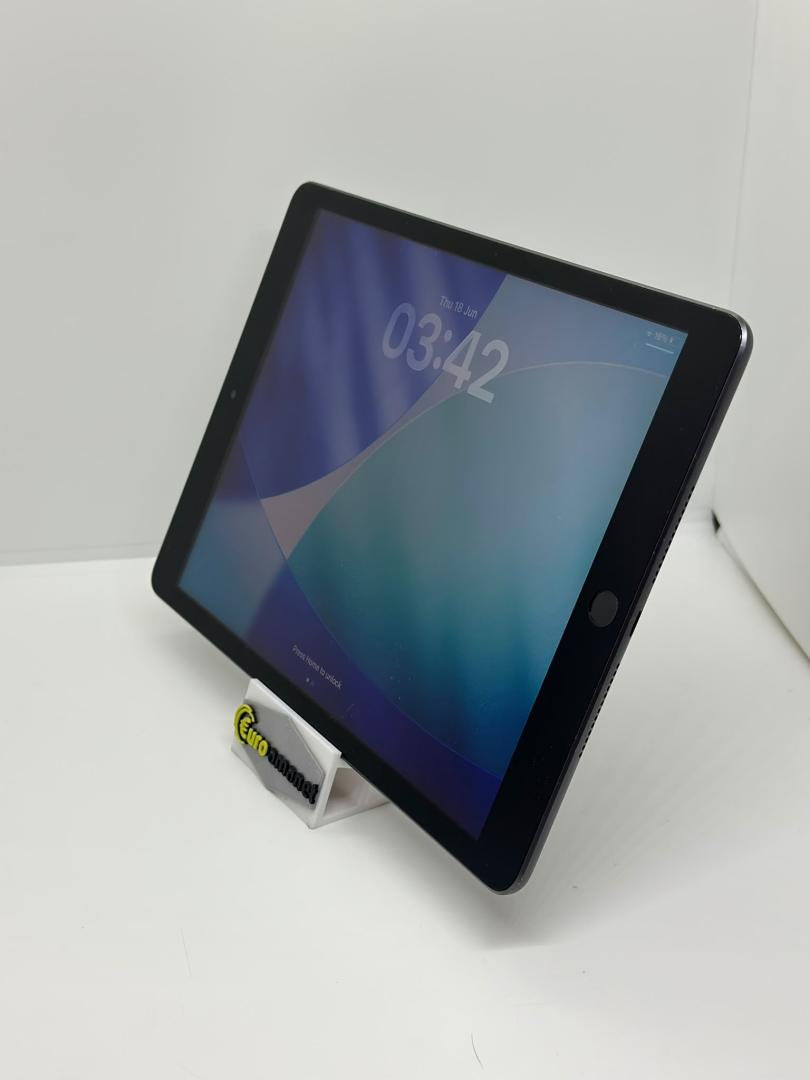 Apple iPad 9 (2021), 10.2 ", 64GB, Wi-Fi image 3