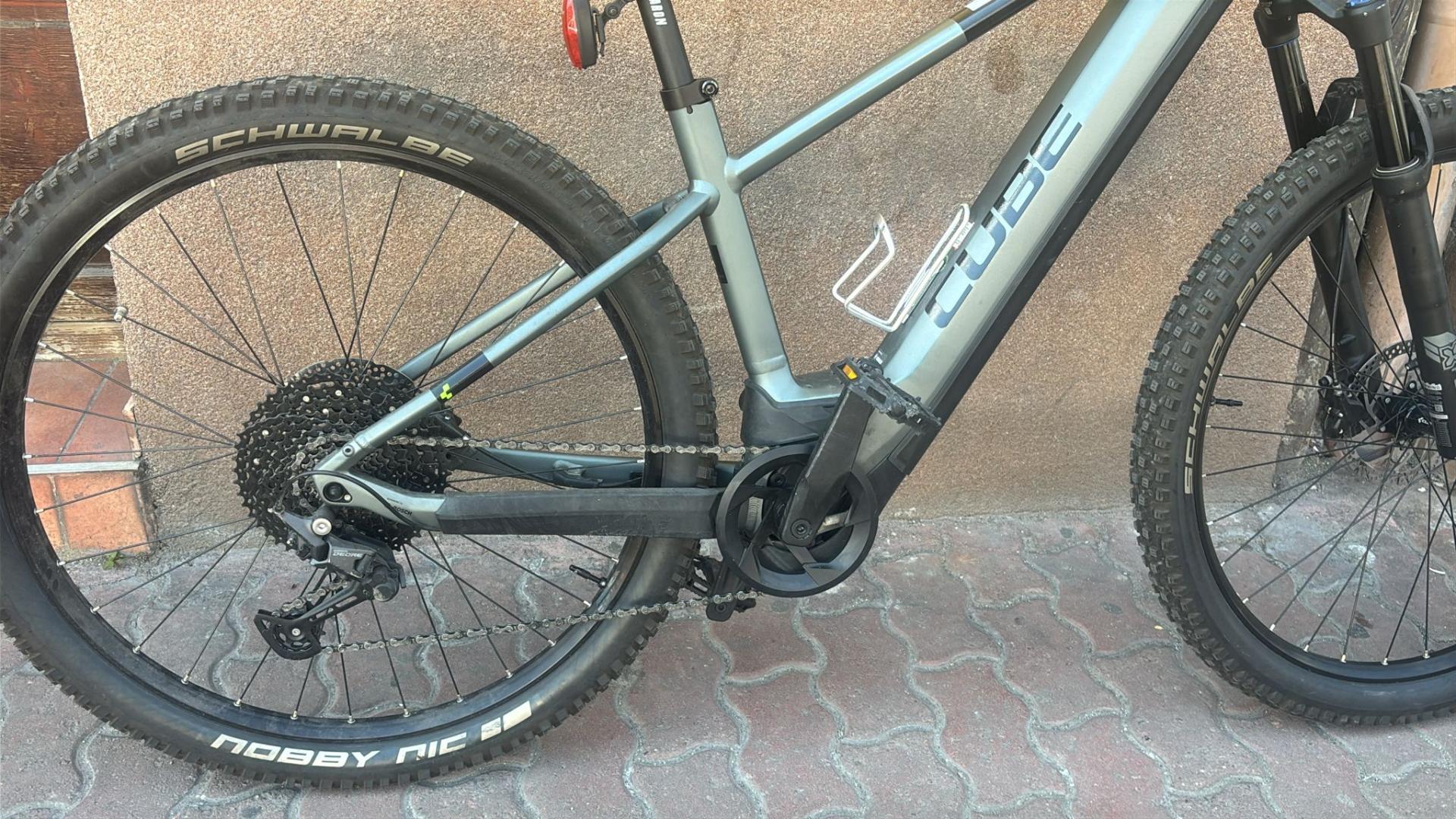 Bicicleta Electrica Cube Reaction Hybrid Pro 500 Easy Entry Flashgrey Green 2024 - Roti 27.5 / 2662 Km image 1