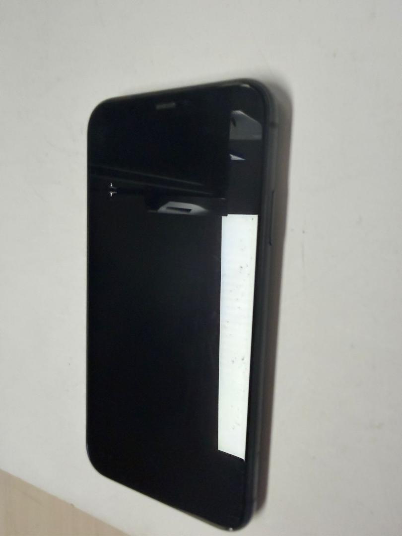 Iphone 11, 64GB, Bat.77% image 1