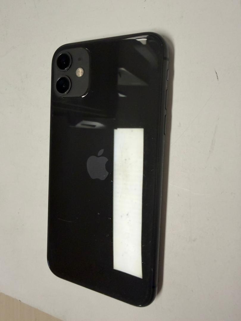 Iphone 11, 64GB, Bat.77% image 4