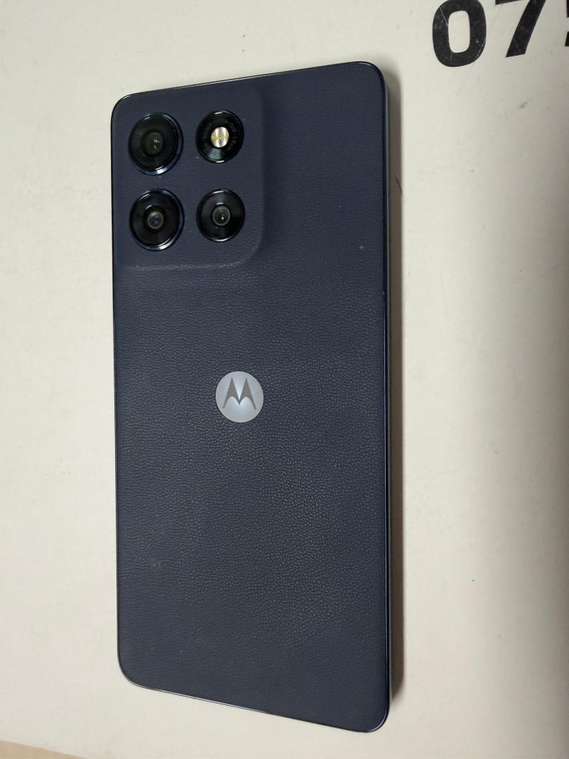 Moto G86, 256GB, 8GB RAM image 2