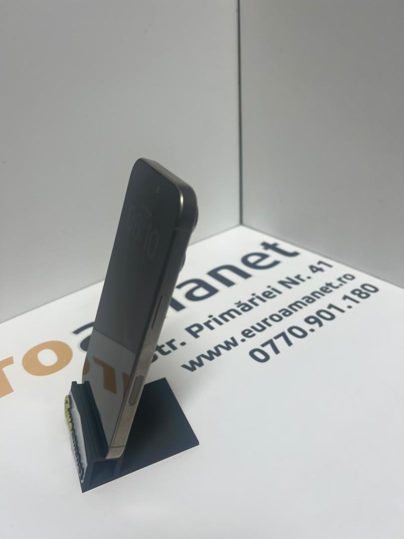 Telefon mobil Apple iPhone 16 Pro, 128GB, 5G, Natural Titanium, Bat 100% 83 cicluri incarcare image 3