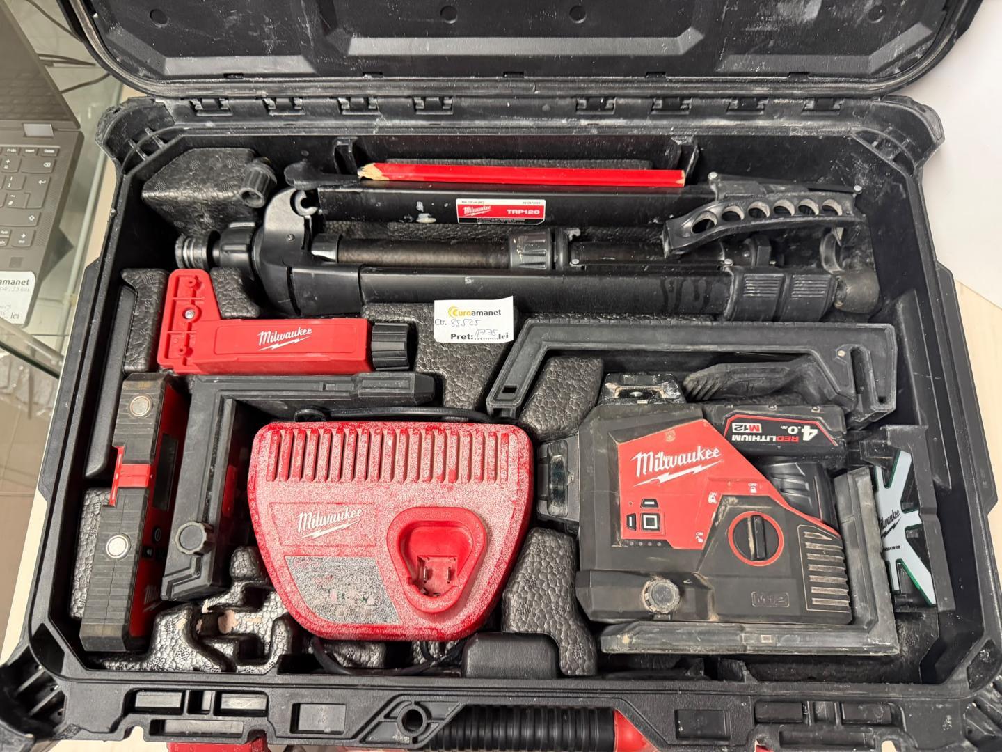 Nivela laser Milwaukee M12 3PL image 1