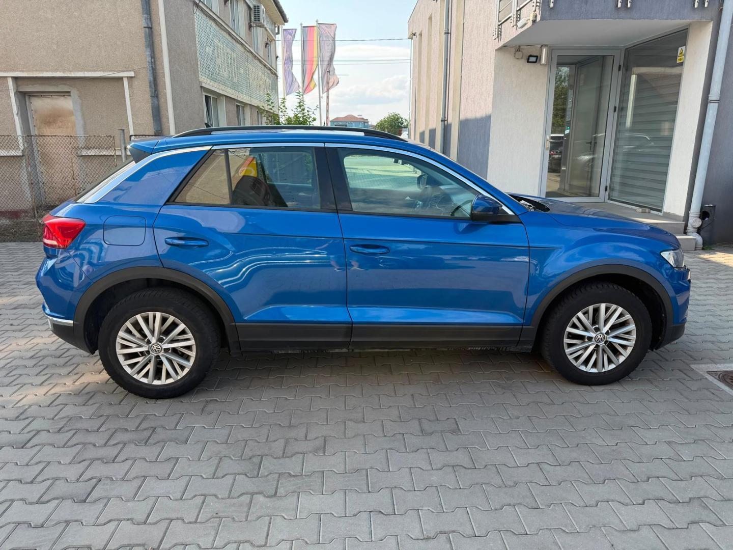 Volkswagen T-Roc 1.5 TSI 150 cp ,179000 km image 3