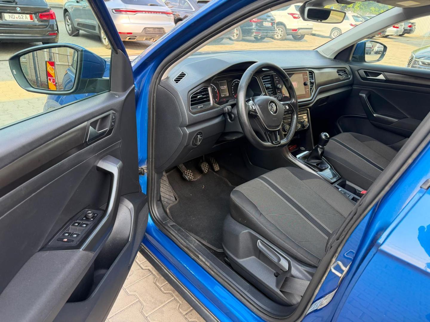 Volkswagen T-Roc 1.5 TSI 150 cp ,179000 km image 8