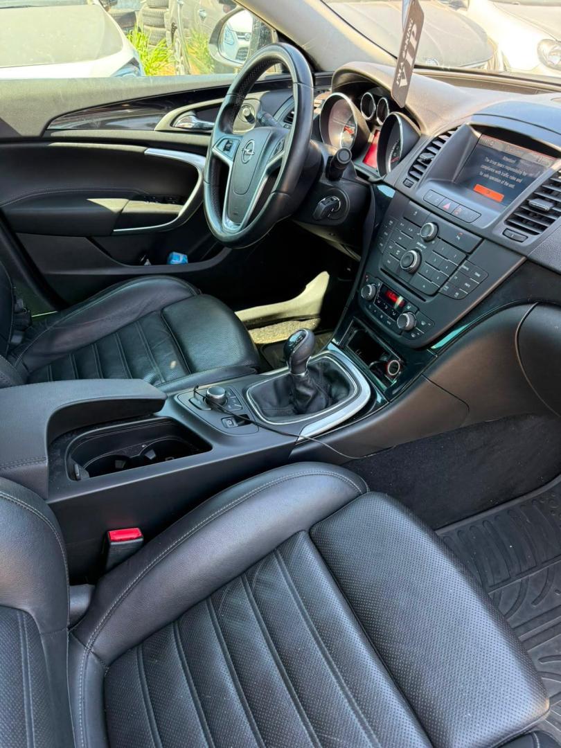 opel insignia image 1