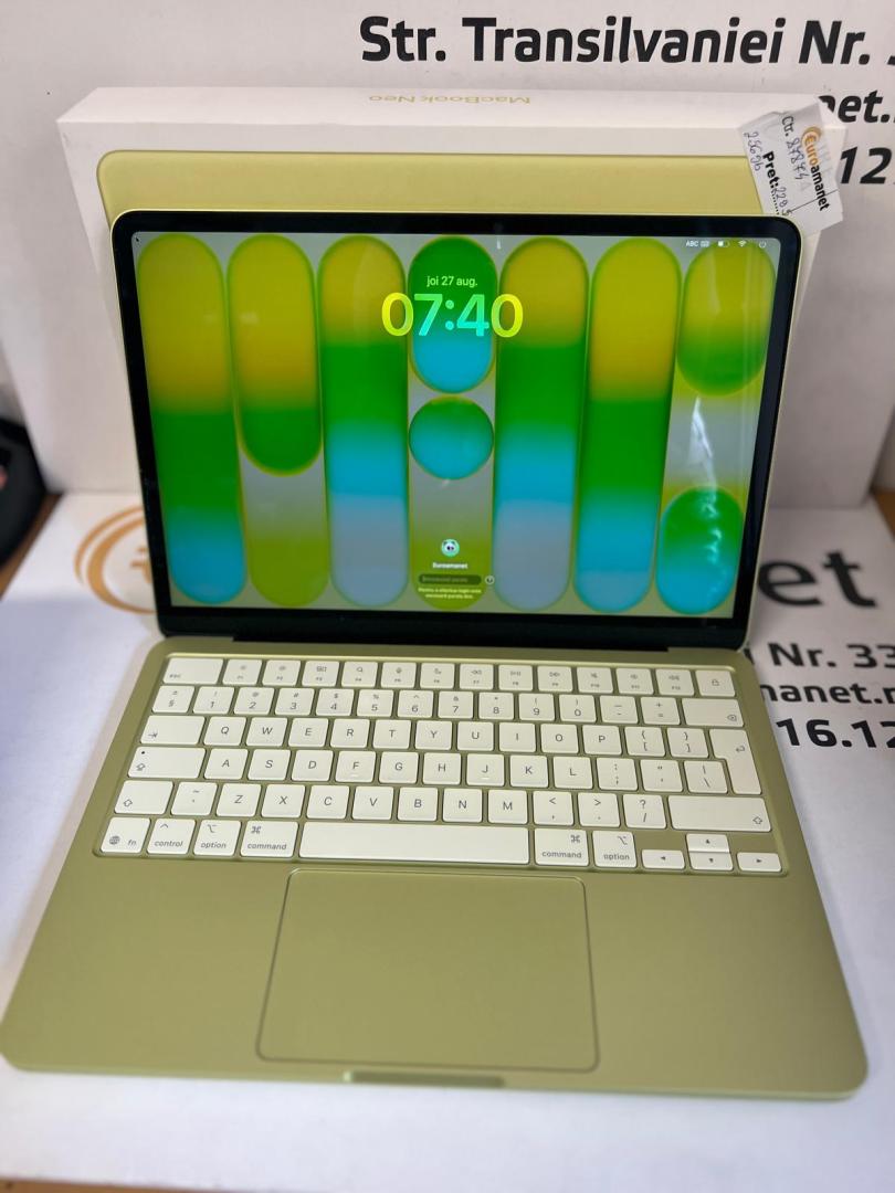 Laptop Apple MacBook Neo, 13", Apple A18 Pro, 8GB RAM, 256GB SSD, Citrus