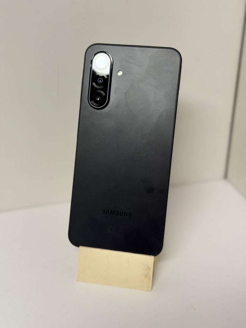 Telefon mobil Samsung Galaxy A17, Dual SIM, 4GB RAM, 128GB, 5G, Black image 4