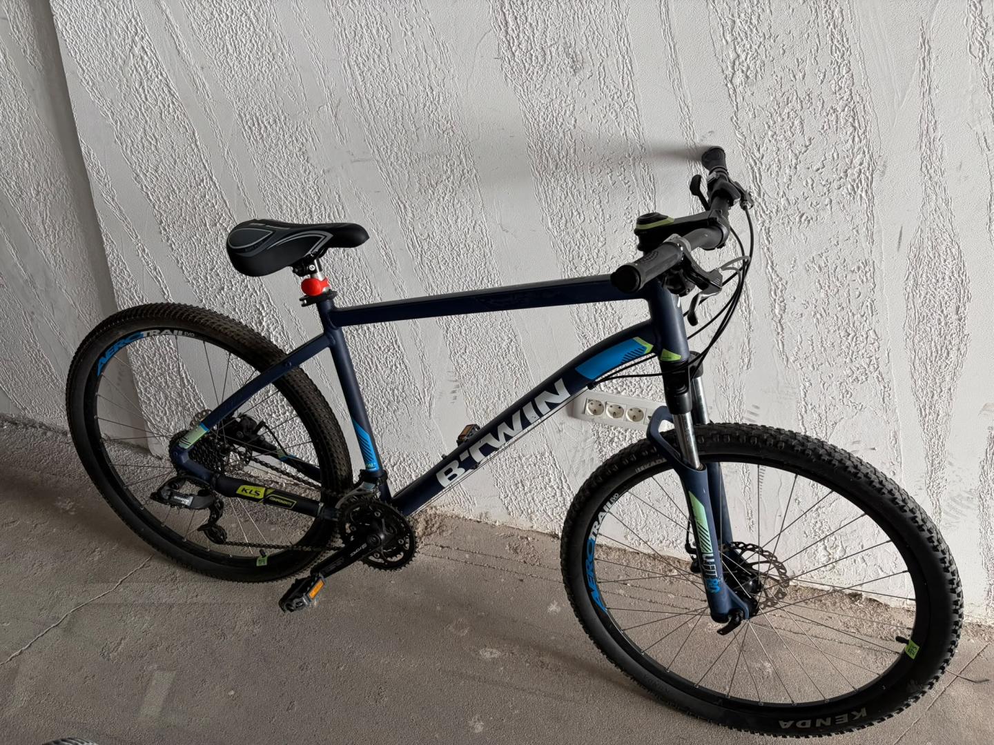 Bicicleta MTB ROCKRIDER ST 520 (2024)