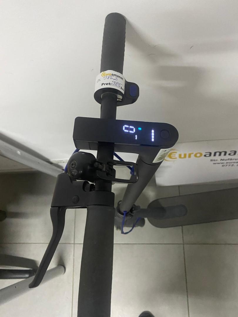 Trotineta electrica Xiaomi Mi Electric Scooter 3 image 2