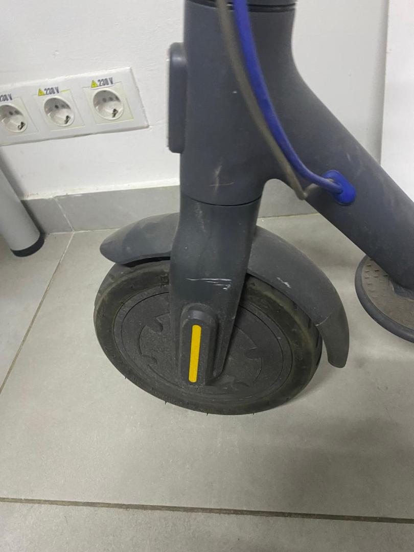 Trotineta electrica Xiaomi Mi Electric Scooter 3 image 3