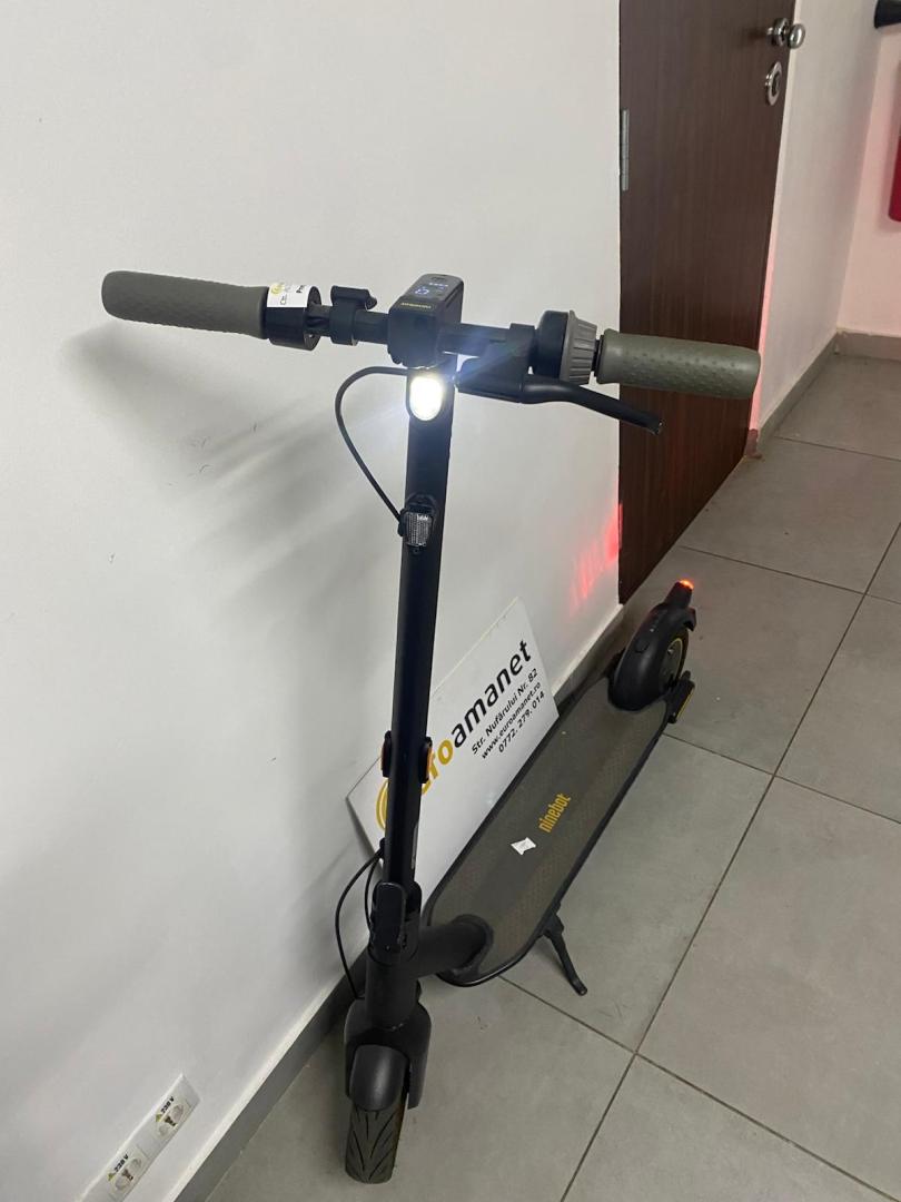 Trotineta electrica Ninebot by Segway KickScooter MAX G30E II