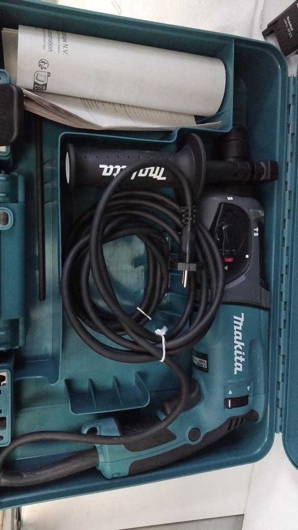 Ciocan rotopercutor Makita HR2470, 780W, 2.4J, 1100 RPM, mandrina SDS-Plus, 3 functii image 1