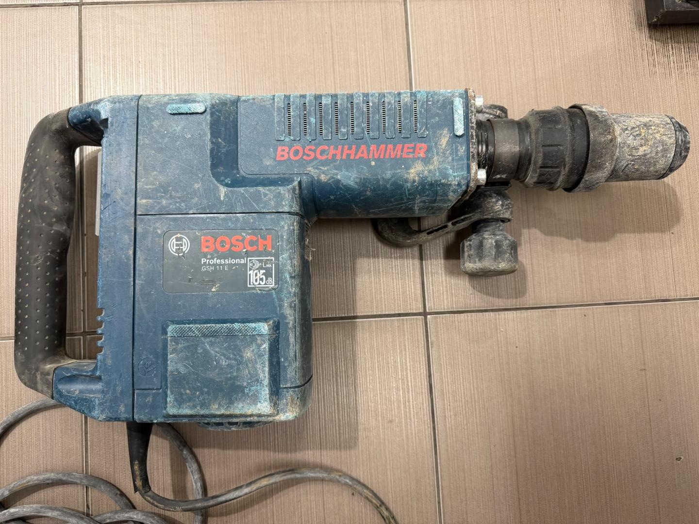 Ciocan demolator Bosch Professional SDS Max GSH 11 E image 4