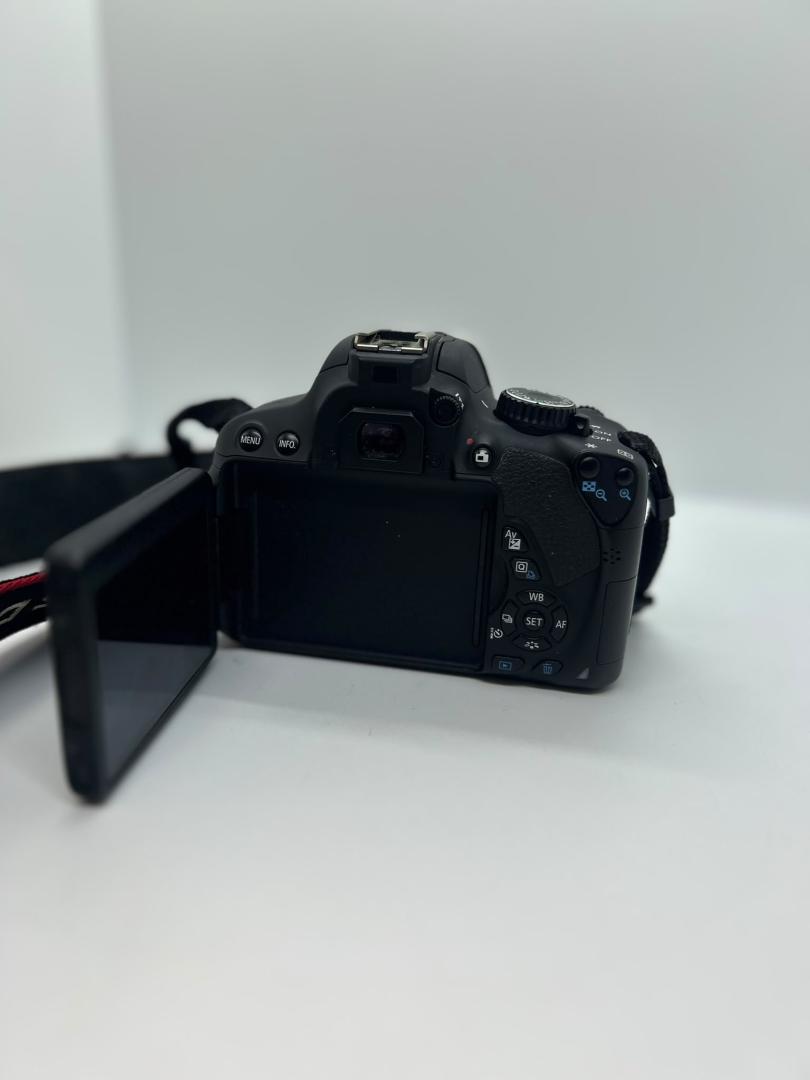 Aparat Foto Canon EOS 650D image 4