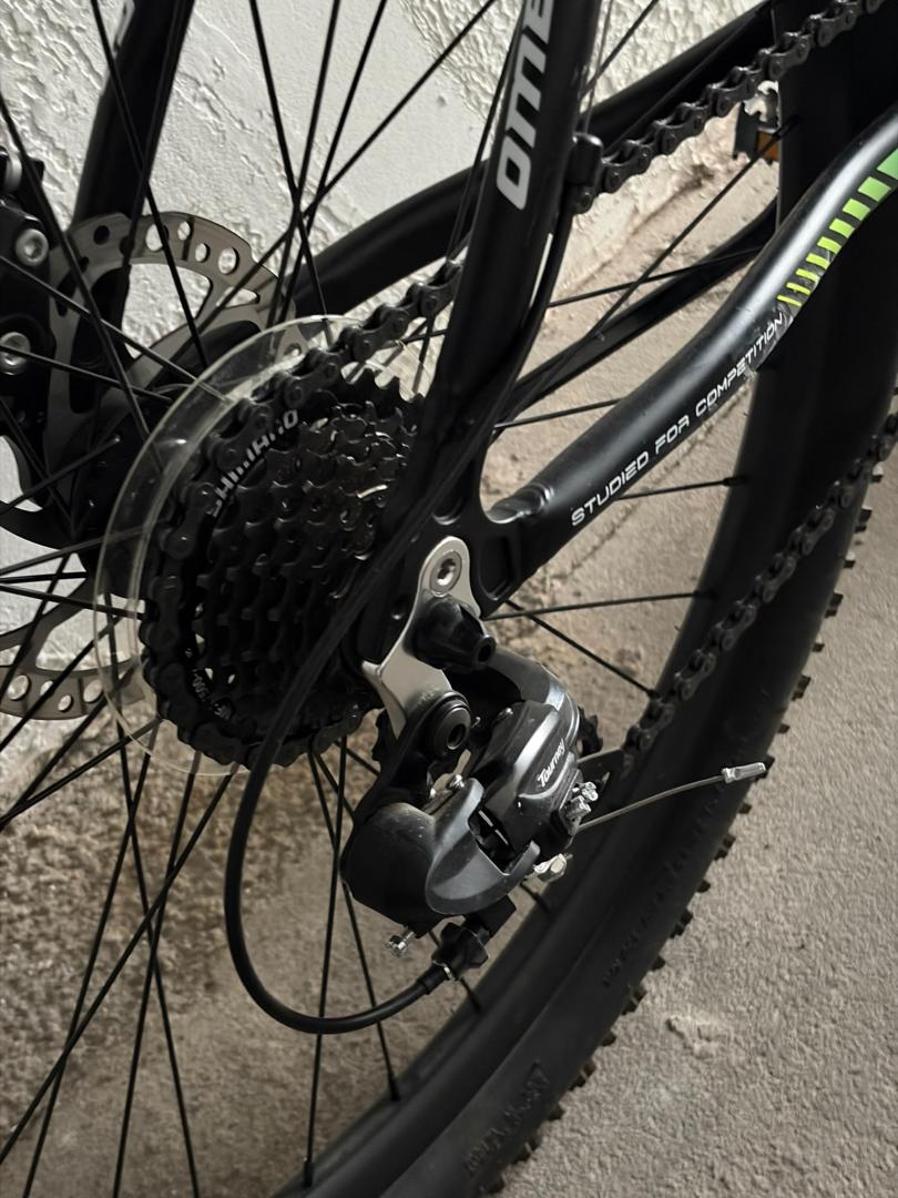 Bicicleta mountainbike Omega Thomas, roata 29", 21 viteze, schimbator Shimano, frana disc mecanica, Negru image 1