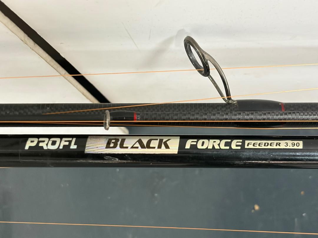 Lanseta MF Black Force Feeder Lungime 3.90 m Actiune 50 – 150 gr image 1
